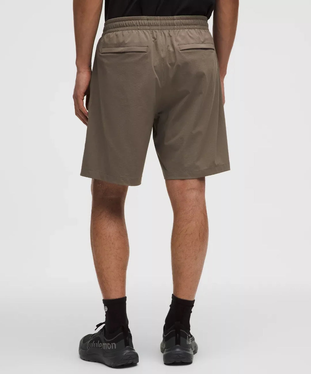 Zero Tucks Relaxed-Fit Short 8"