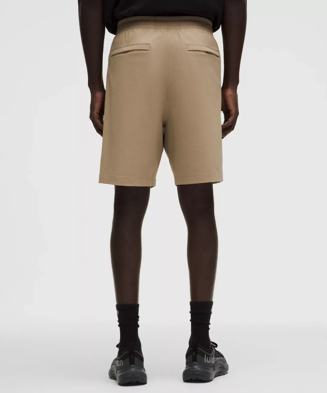 Zero Tucks Relaxed-Fit Short 8"