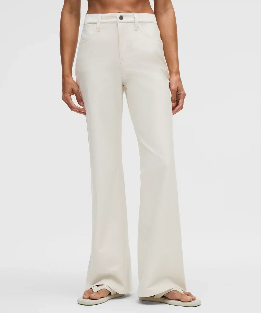 lululemon EasyFive High-Rise Subtle-Flare Pant Regular