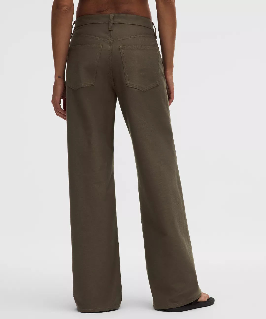 lululemon EasyFive Low-Rise Classic Wide-Leg Pant Short