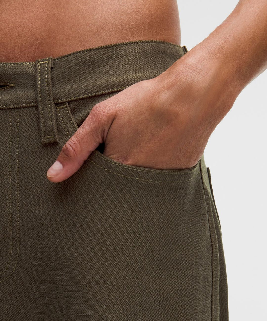 lululemon EasyFive Low-Rise Classic Wide-Leg Pant Short